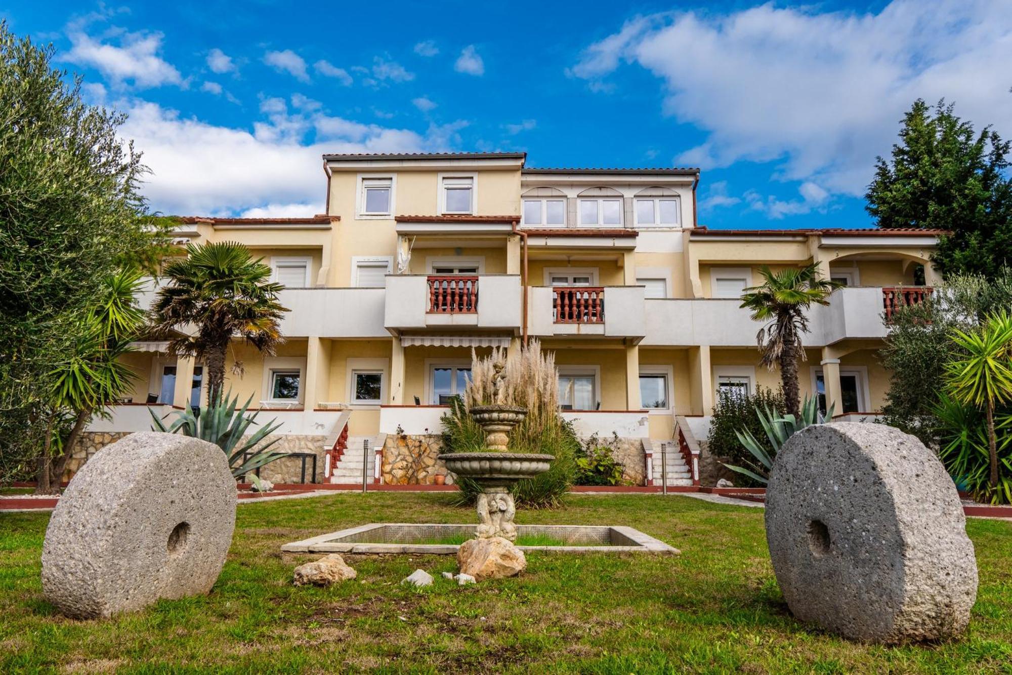 Apartments Strand فير المظهر الخارجي الصورة